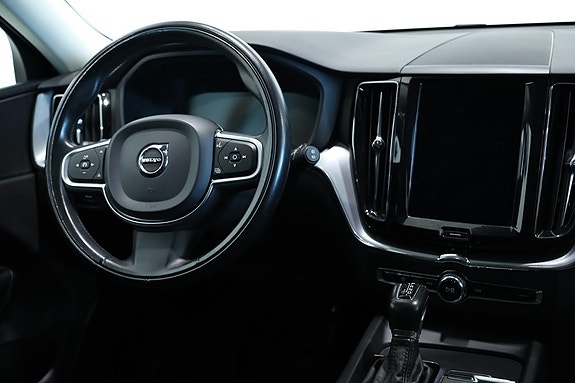 Volvo XC60 6 of 20