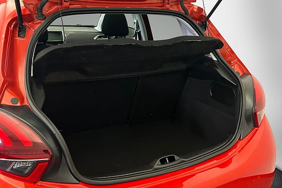 Peugeot 208 4 of 14