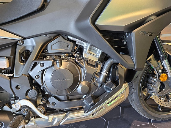 Honda Powersports NT 1100A 6 of 16