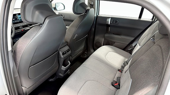 Kia EV3 9 of 12