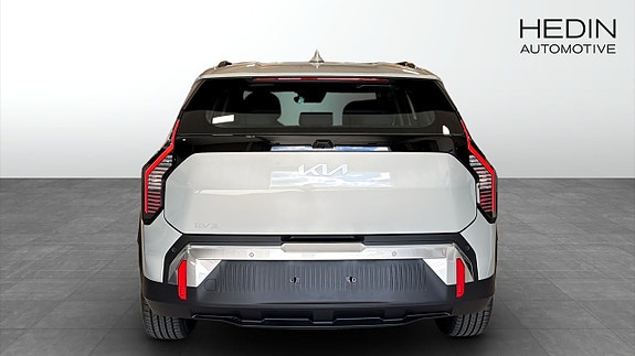 Kia EV3 5 of 12