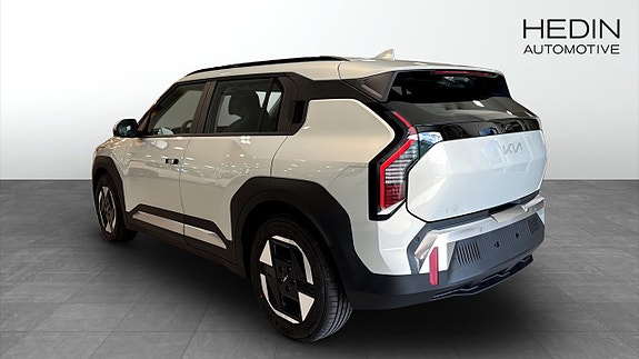 Kia EV3 6 of 12