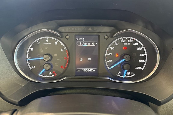 Toyota Yaris 16 of 21
