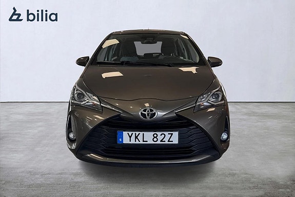 Toyota Yaris 6 of 21
