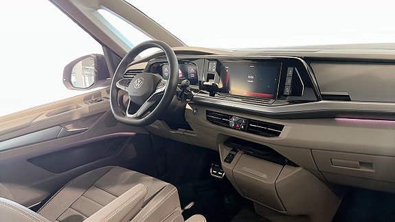 Volkswagen Multivan 12 of 16