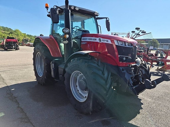 Massey Ferguson 6718 S 3 of 11