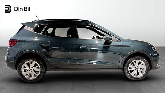 Seat Arona 2 of 12