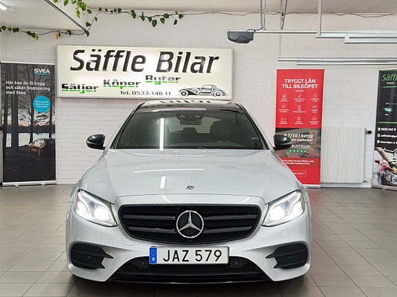 Mercedes-Benz E220 11 of 30