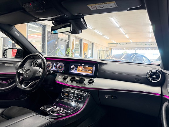 Mercedes-Benz E220 22 of 30