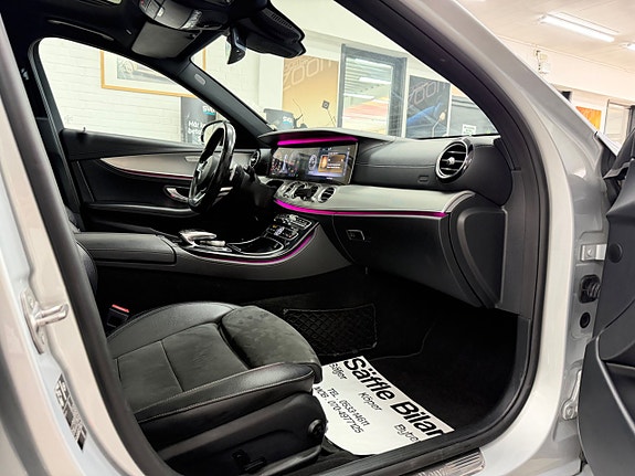 Mercedes-Benz E220 16 of 30