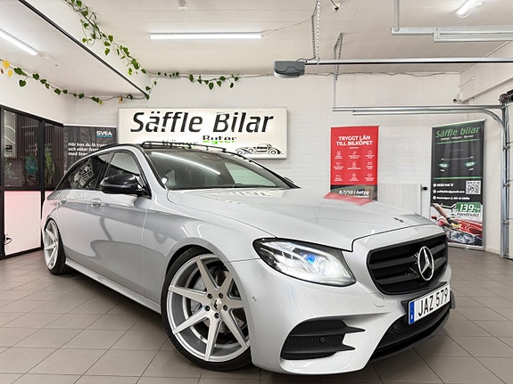 Mercedes-Benz E220 6 of 30