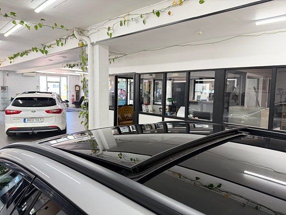 Mercedes-Benz E220 15 of 30