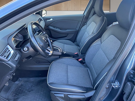 Renault Clio 16 of 16