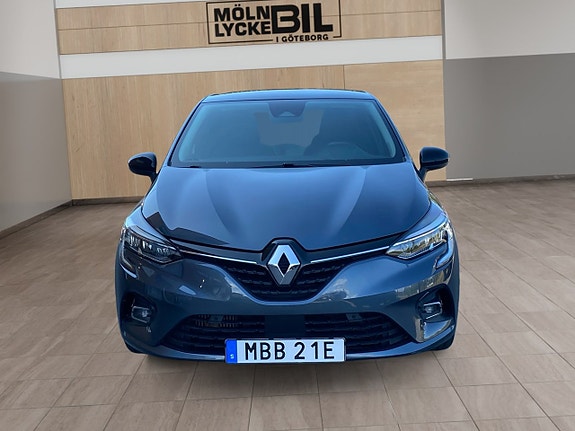 Renault Clio 9 of 16