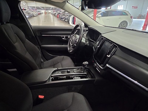 Volvo V90 Cross Country 4 of 10