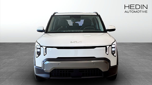Kia EV2 8 of 12