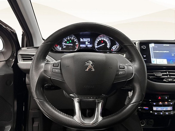 Peugeot 208 18 of 22