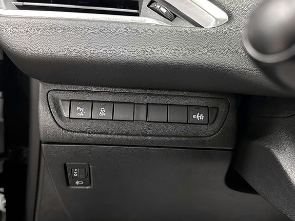 Peugeot 208 20 of 22