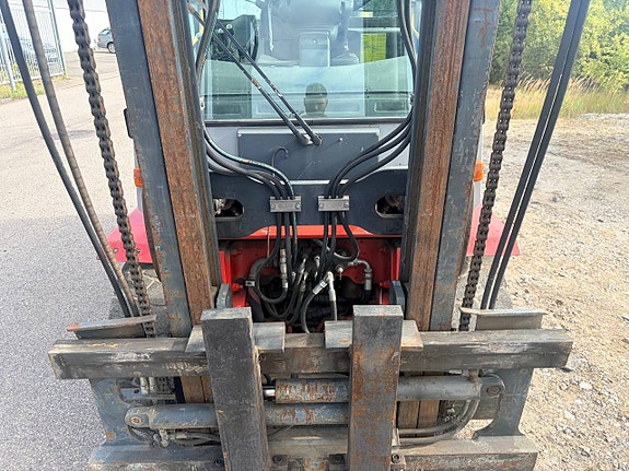 Kalmar DCD 40-5H 6 of 12