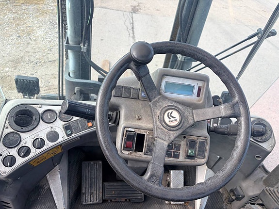 Kalmar DCD 40-5H 10 of 12