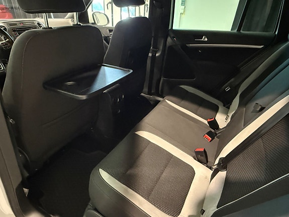 Volkswagen Tiguan 9 of 14