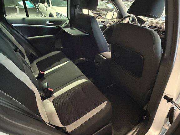 Volkswagen Tiguan 8 of 14
