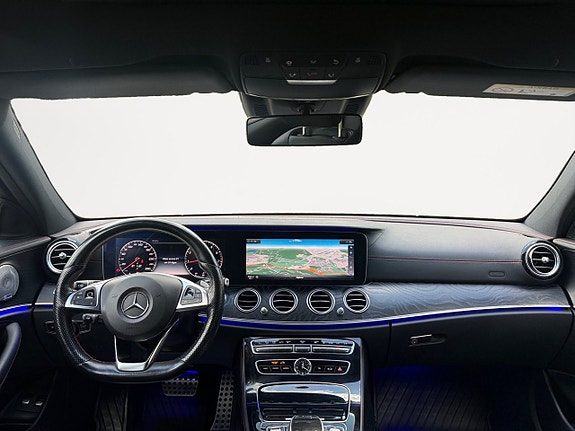 Mercedes-Benz E43 14 of 24