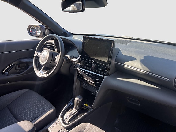 Toyota Yaris Cross 6 of 13