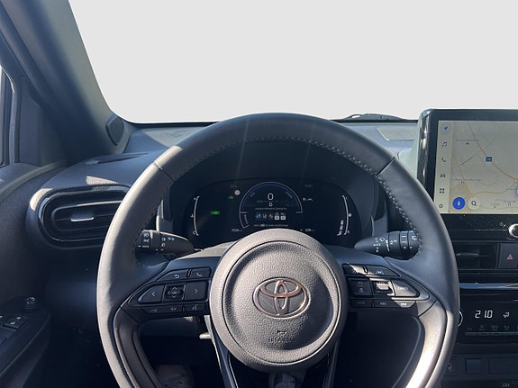 Toyota Yaris Cross 8 of 13