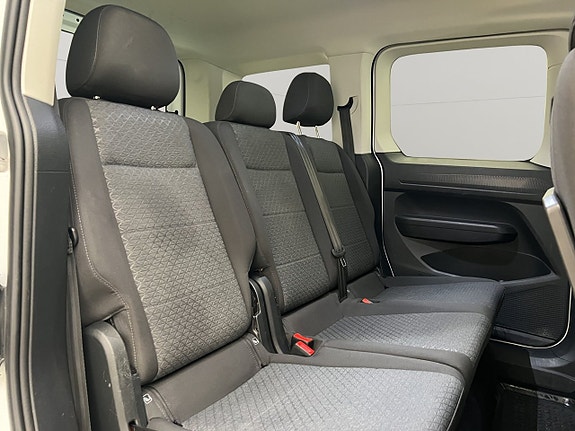 Ford Connect Tourneo 27 of 30