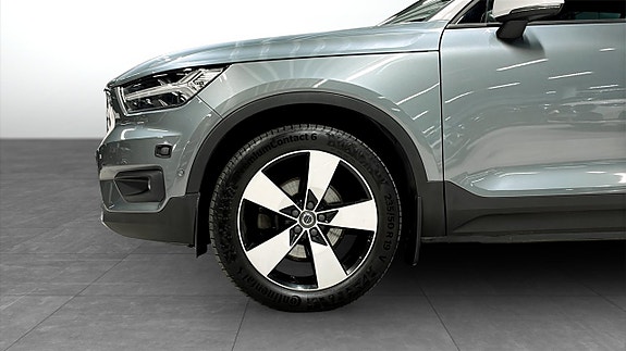 Volvo XC40 9 of 9