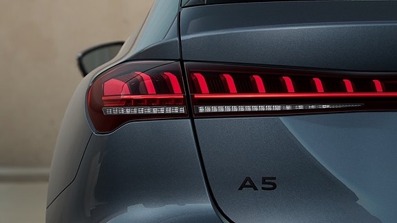 Audi A5 6 of 11