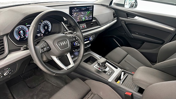Audi Q5 9 of 14