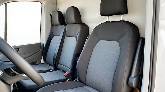Volkswagen Crafter 7 of 12