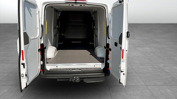 Volkswagen Crafter 11 of 12
