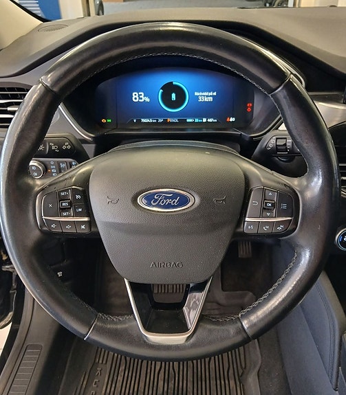 Ford Kuga 16 of 27
