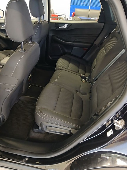 Ford Kuga 22 of 27