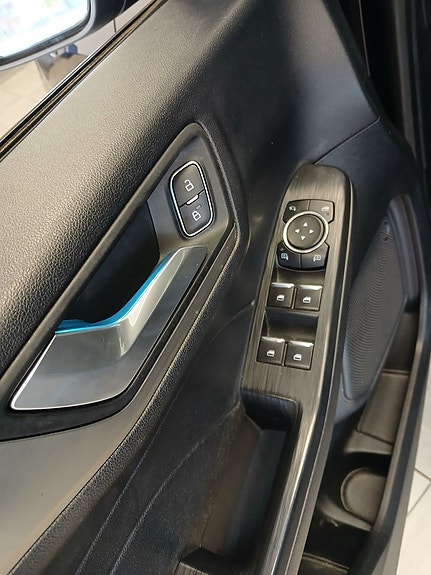 Ford Kuga 14 of 27