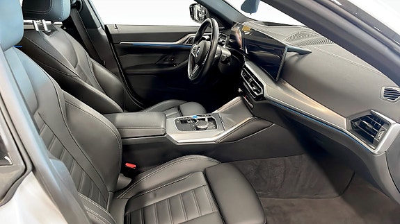BMW i4 3 of 8