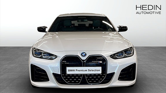 BMW i4 8 of 8