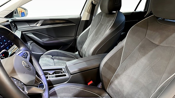 Volkswagen Passat 8 of 21