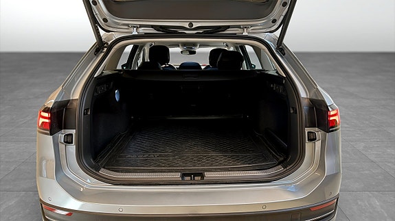 Volkswagen Passat 12 of 21