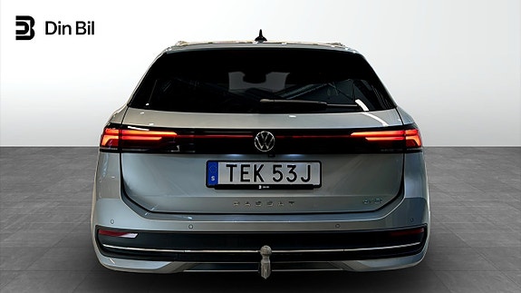 Volkswagen Passat 5 of 21