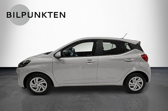 Hyundai i10 2 of 8