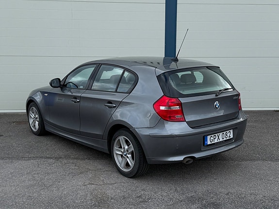 BMW 116d 3 of 10
