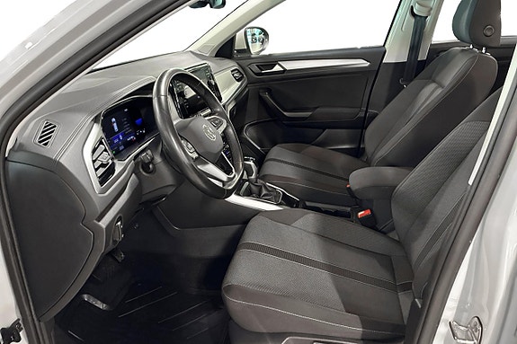 Volkswagen T-Roc 13 of 26