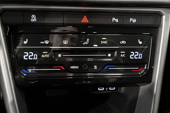 Volkswagen T-Roc 24 of 26