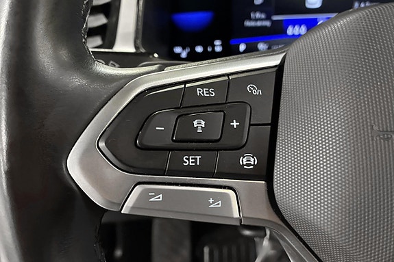 Volkswagen T-Roc 20 of 26