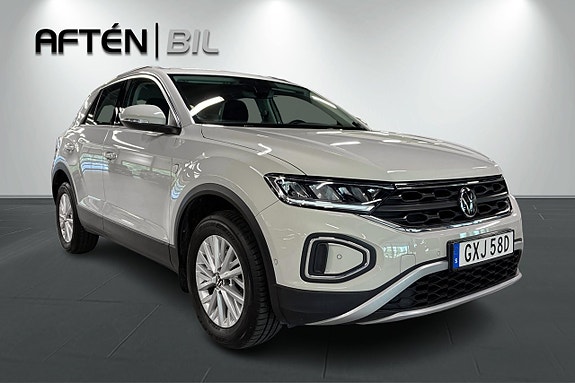 Volkswagen T-Roc 4 of 26