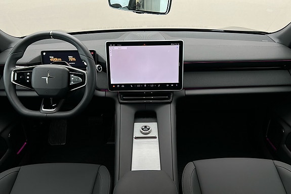 Polestar 4 6 of 26